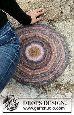 Blooming Spiral Sitting Mat