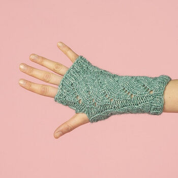 Currant Mitts