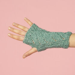 Currant Mitts