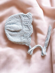 Wavy Lace Bonnet